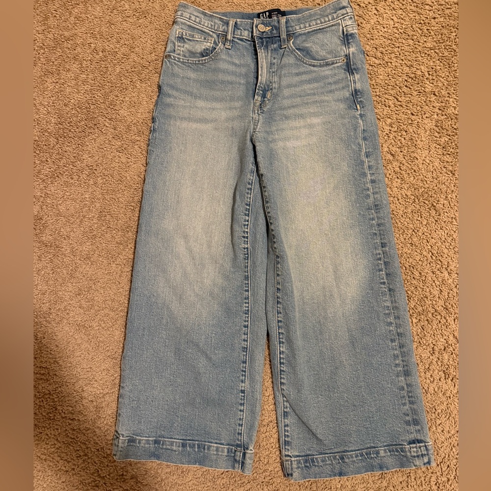 GAP High Rise Wide-Leg Crop Jeans - Picture 8 of 9